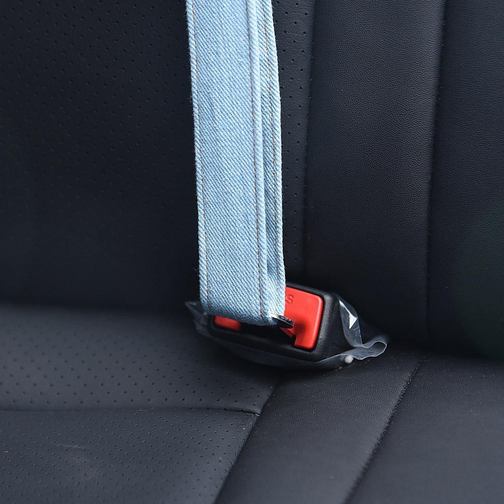 Light Blue Denim Seatbelt - Mutt of Course