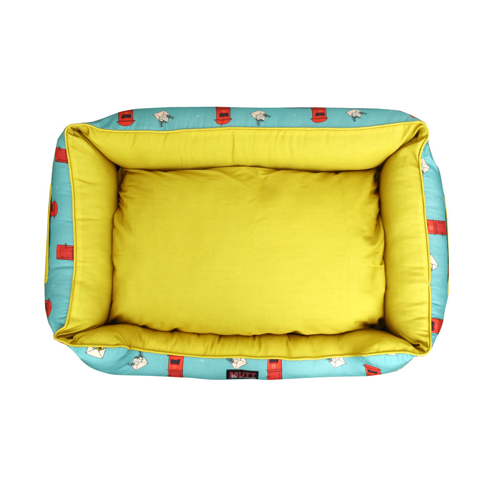 Letter Borks Lounger Bed